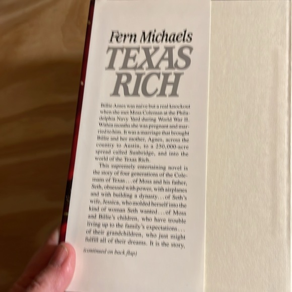 📚2/$14; 3/$16; 4/$18; 5/$20 ADD $2 for any additional books! ENJOY📚📚📚 - Picture 2 of 7